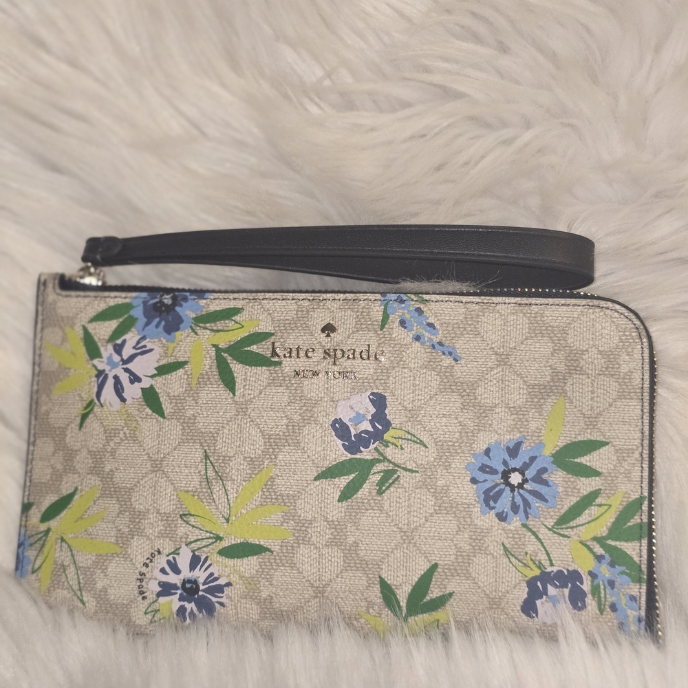 Kate Spade Floral Wristlet Tan Cream